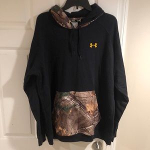 Under Armour hoodie. Size XL